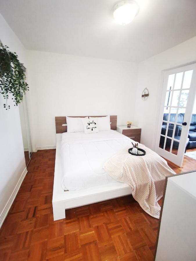 Plush 2 Bedroom Unit 5Min Downtown Off Wellington Montréal Buitenkant foto